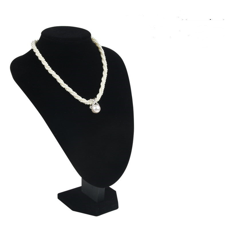 قلادة مجوهرات على شكل رف