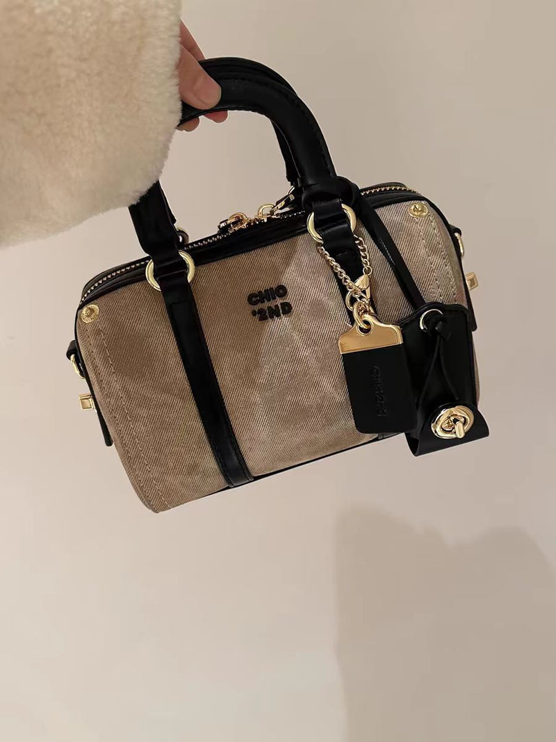 Versatile and fashionable crossbody bag