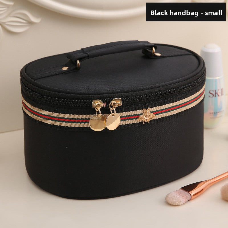 Large-capacity portable makeup case