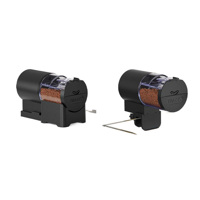 Fish tank feeder with intelligent timing function