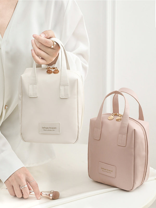 Large-capacity cosmetic bag for storage