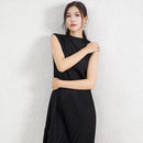 Fashionable Elegant Skirt With Half Turtleneck