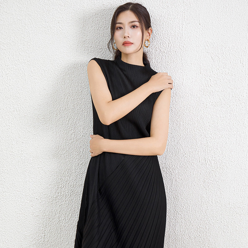 Fashionable Elegant Skirt With Half Turtleneck