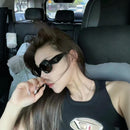 Fashionable men's and women's square-framed sunglasses