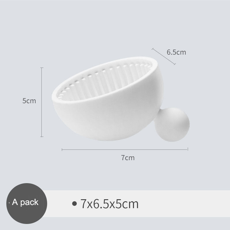 Creative Xiaowangzi Makeup Brush Cleaning Plate - TrendTrove