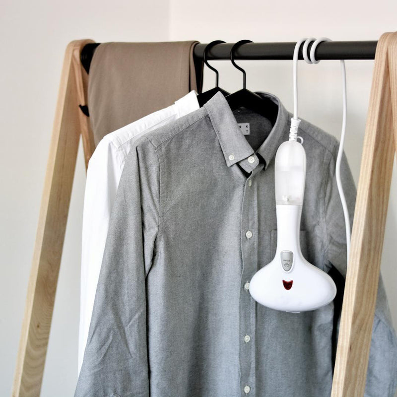 Handheld garment steamer