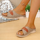 صنادل صيفية بكعب عريض وإبزيم، أحذية شاطئ نسائية بكعب سميك، مفتوحة من الأمام