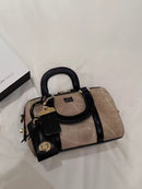 Versatile and fashionable crossbody bag