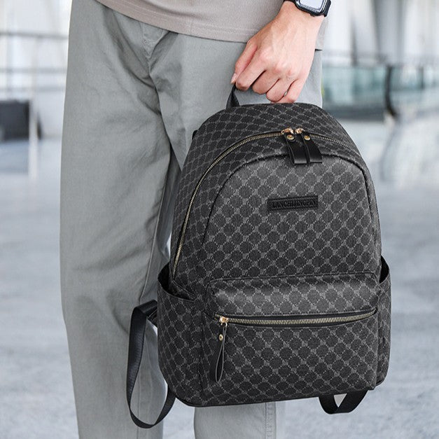 Fashionable and versatile backpack