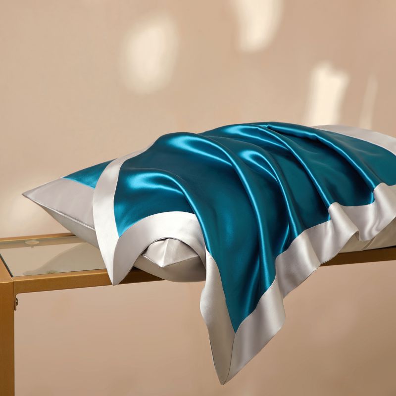 Silk pillowcase