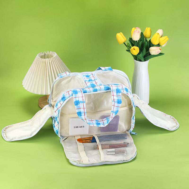 Fashionable and Simple Makeup Bag