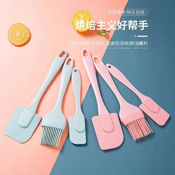 in stock food grade high temperature resistant detachable silicone scraper oil brush spatula baking cream cake spatula 3 piece set