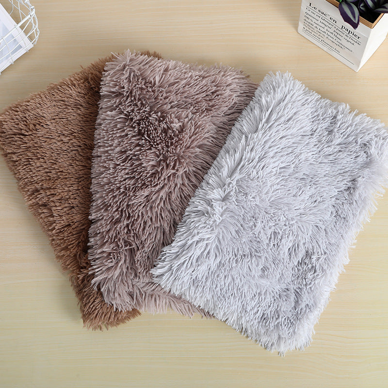 Plush Pet Blanket for Dogs and Cats, Warm Long Hair Indoor Bed Mat
