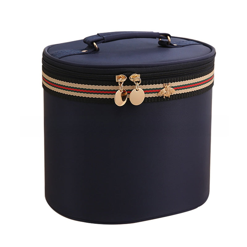 Large-capacity portable makeup case