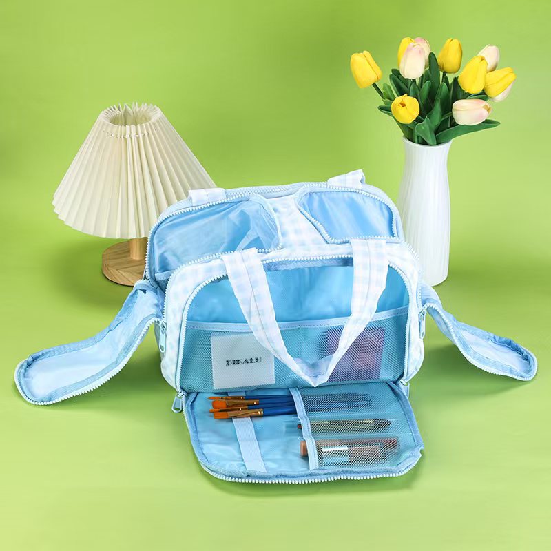 Fashionable and Simple Makeup Bag