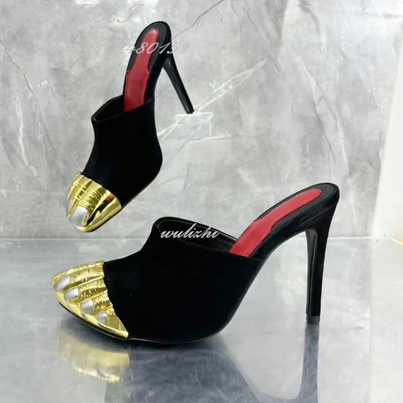 صنادل بناتية سوداء بأشرطة ذهبية، بمقدمة مستديرة وخمسة أصابع، بكعب عالٍ وكعب مجوف من جلد الغزال الصيفي، أحذية أنيقة للشارع، أحذية صيفية أنيقة