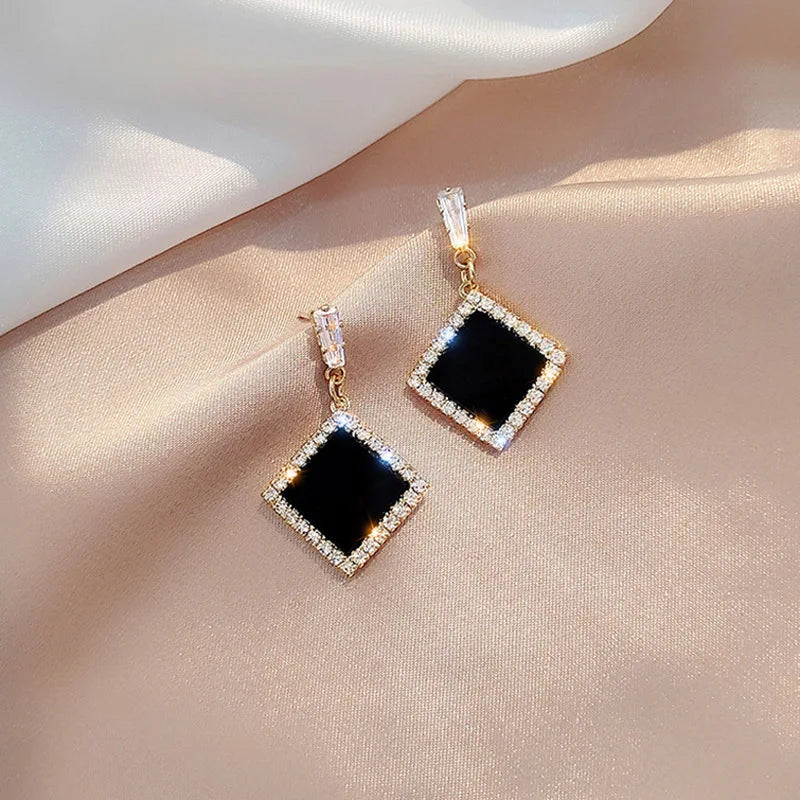 Korean New Black Heart Rhinestone Drop Earring for Women Shining Zircon Geometric Dangle Earring Wedding Party Exquisite Jewelry