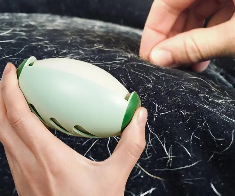 Mini Lint Roller Portable Roller Brush Cat Dog Hair Remove Reusable Multi-Surface Removal Tool Washable Hair Sticking Machine - TrendTrove
