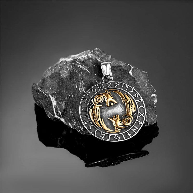 Never Fade Norse Wolf Necklace Men Stainless Steel Gold Color Vikings Rune Vegvisir Amulet Pendant Scandinavian Jewelry Gift New