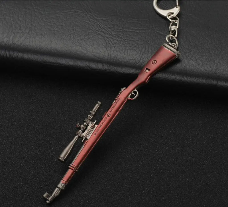 PUBG Fashion Eat Chicken Keychain Battlegrounds Backpack Battle Frying Pan Helmet 98k Key Ring Woman Man Jewwlry Wholesale