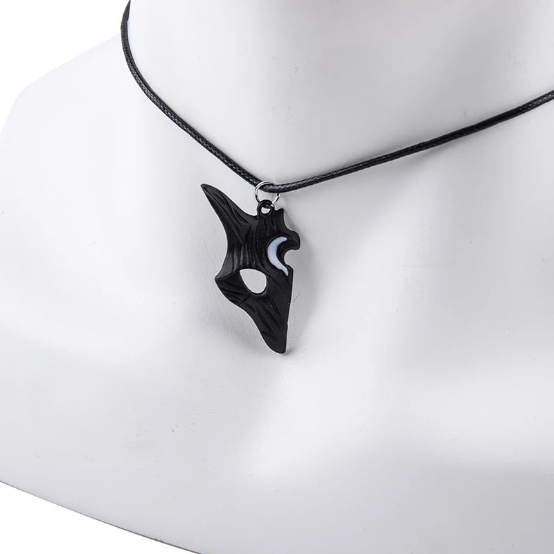 Classic Game Couple Lover Necklace Kindred and Eternal Hunters Couples Pendant Necklaces Jewelry Accessories