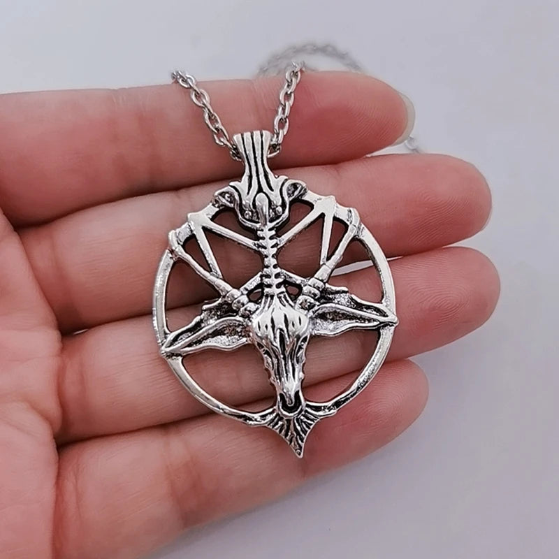 Pan God Skull Necklace Fashion Vintage Women Men Pentagram Goat Head Pendant Chain Unisex Luck Alloy Retro Necklace Jewelry