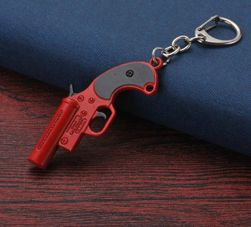 PUBG Fashion Eat Chicken Keychain Battlegrounds Backpack Battle Frying Pan Helmet 98k Key Ring Woman Man Jewwlry Wholesale