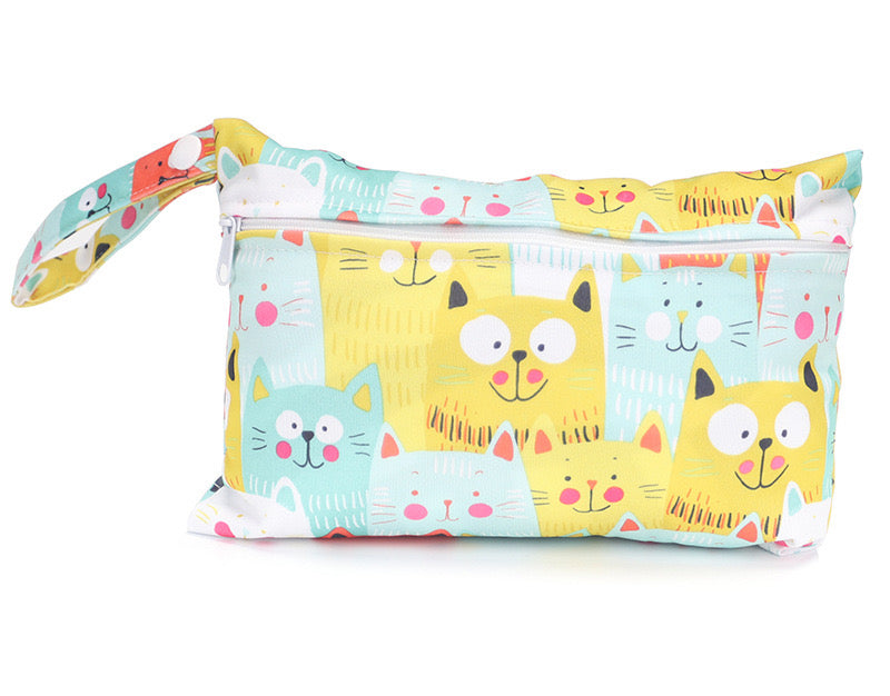 Baby Diaper Bag Cartoon Print Waterproof Wet Dry Nappy Zippe