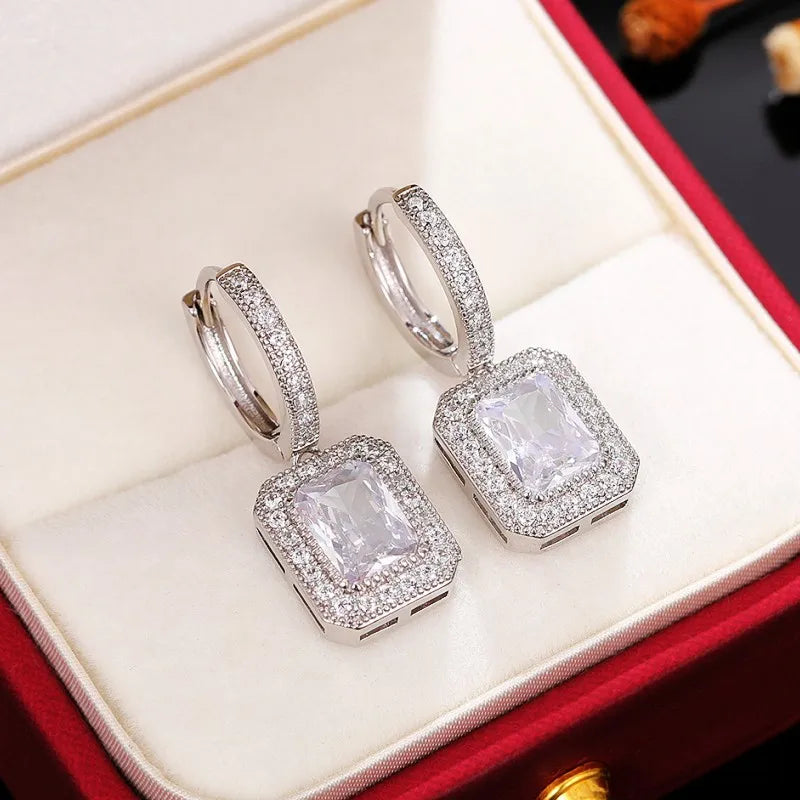 2024 New Bride Engagement Wedding Jewelry Elegant Shiny Mosan Diamond Beautiful Gift Milan Girl Fashion Pendant Earrings