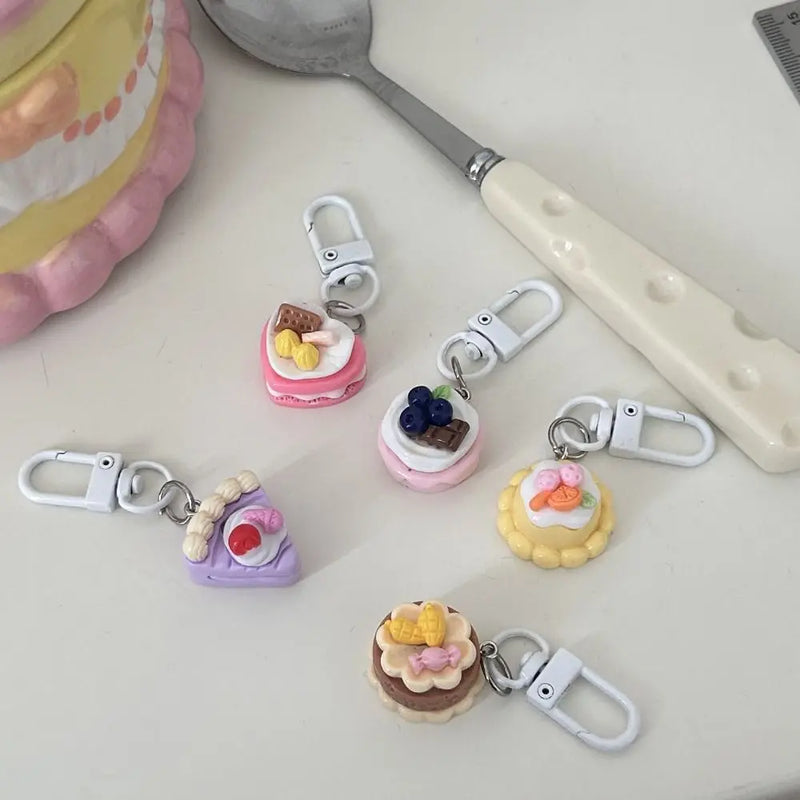 Fashion Cute Cake Pendant Keychain Ins Fun Bag Accessories Three-dimensional Creative Party Gift Jewelry Handbag