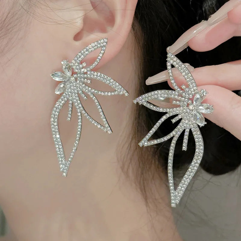 Luxury Fashion Exaggerated Zircon Maple Leaf Flower Stud Earrings for Women Personality Statement Jewelry Gift pendientes mujer