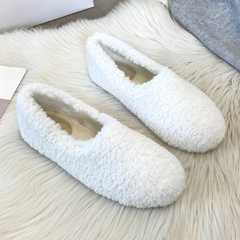 New Luxury Lambwool Moccasins Winter Cotton Shoes Women Warm Plush Loafers Comfy Curly Sheep Fur Flats Woman Large Size
