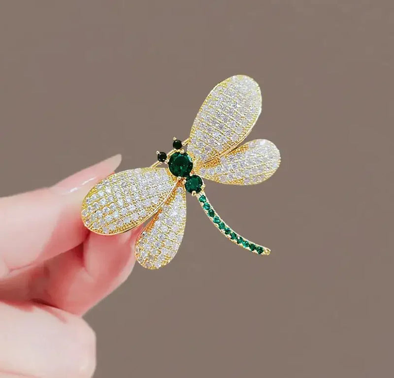New Cute Green Yellow Crystal Bee Brooch Pin For Women Luxury Brand Exquisite Insect Suit Corsage Scarf Dress Coat Lapel Pins