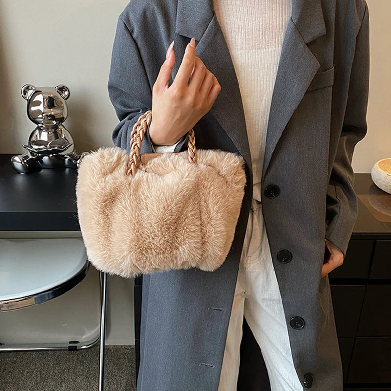 Luxury Plush New Handbag Winter Soft Faux Fur Crossbody Bag 2023 Fashion Women Fluffy Top-Handle Bags Ladies Pleated Satchel Bag