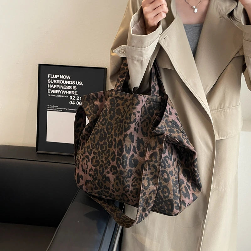 Leopard Canvas Commuter Women's Bag Fashion One Shoulder Canvas Bag 2024 New Women's Canvas Multi Functional Bag