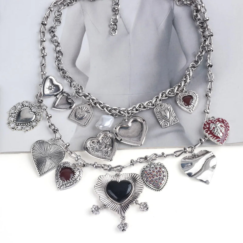 2025 New Vintage Punk Charm Hearts Necklaces Pendants Women Indian Statement Retro Metal Chain Links Necklace Jewelry
