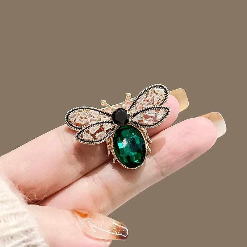 New Cute Green Yellow Crystal Bee Brooch Pin For Women Luxury Brand Exquisite Insect Suit Corsage Scarf Dress Coat Lapel Pins