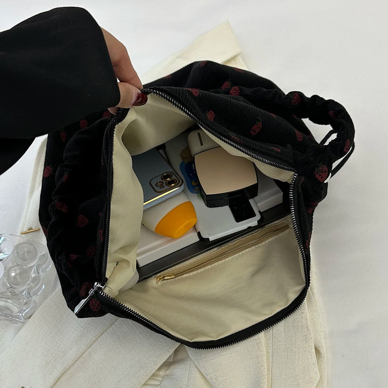 Women Cute Printing Crossbody Bag with Ruched Strap Strawberry Pattern Satchel Bag Large Capacity Female Travel Casual Bag