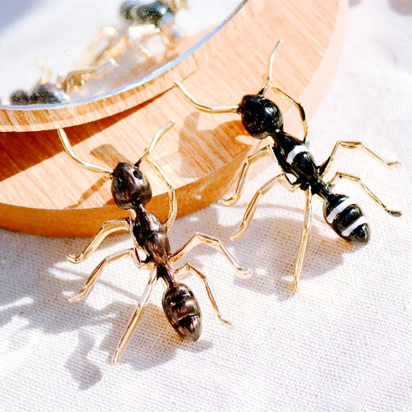 Creative New Enamel Ant Brooch Women's Alloy Insect and Animal Banquet Clothing Accessories