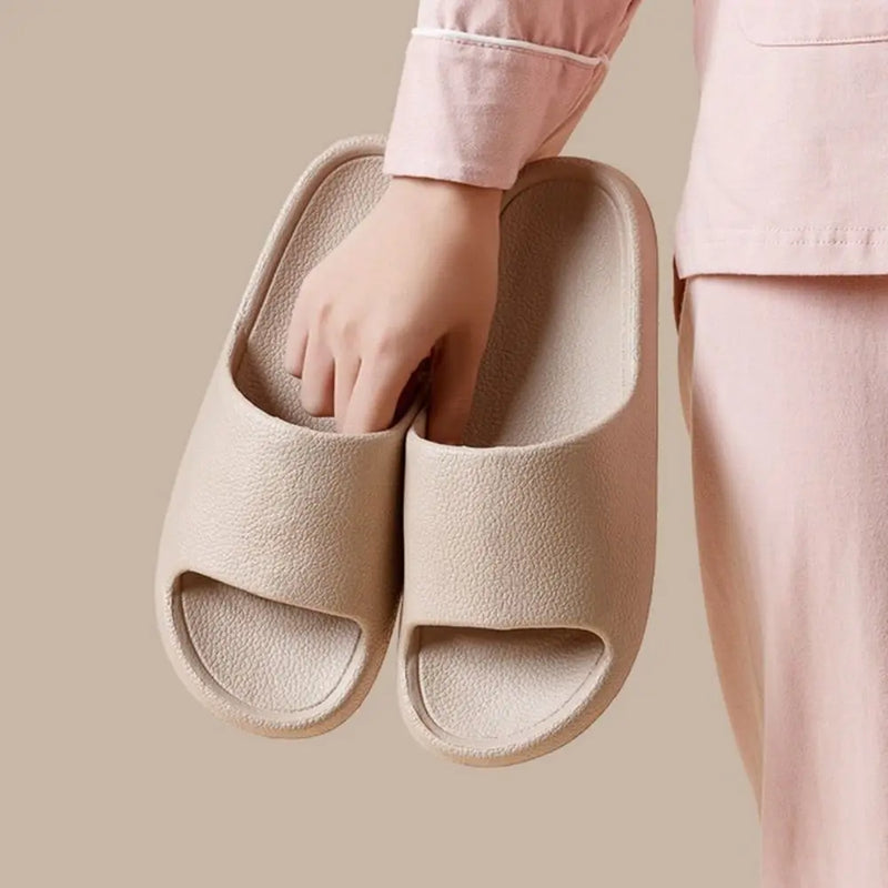 1 Pair Women's Slippers Soft PVC Flat Slippers Non-slip Bathroom Slippers Solid Color Beach Sandals Outdoor Walking Sandals