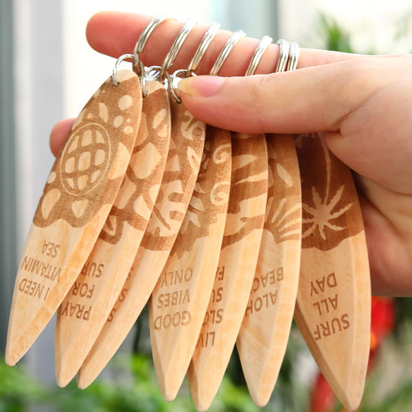 7 pieces a set wooden Surfboard Keychains Fun Key Chains Beach Party Favor Purse Backpack Keychain Mini Surfboard Pendant