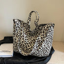 Leopard Canvas Commuter Women's Bag Fashion One Shoulder Canvas Bag 2024 New Women's Canvas Multi Functional Bag