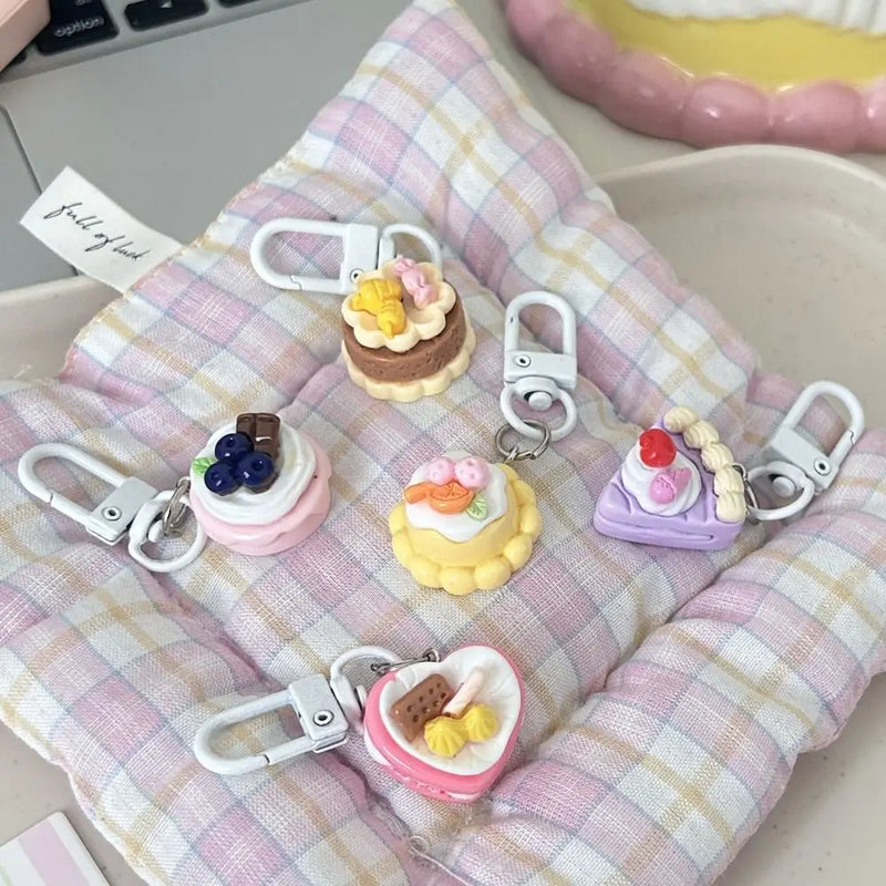 Fashion Cute Cake Pendant Keychain Ins Fun Bag Accessories Three-dimensional Creative Party Gift Jewelry Handbag