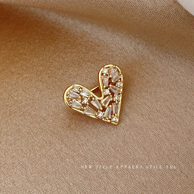 Cute Rhinestone Letter Brooches Women Men English Word Love Party Office Brooch Pins Bridal Fashion Jewelry Gifts Wholesale