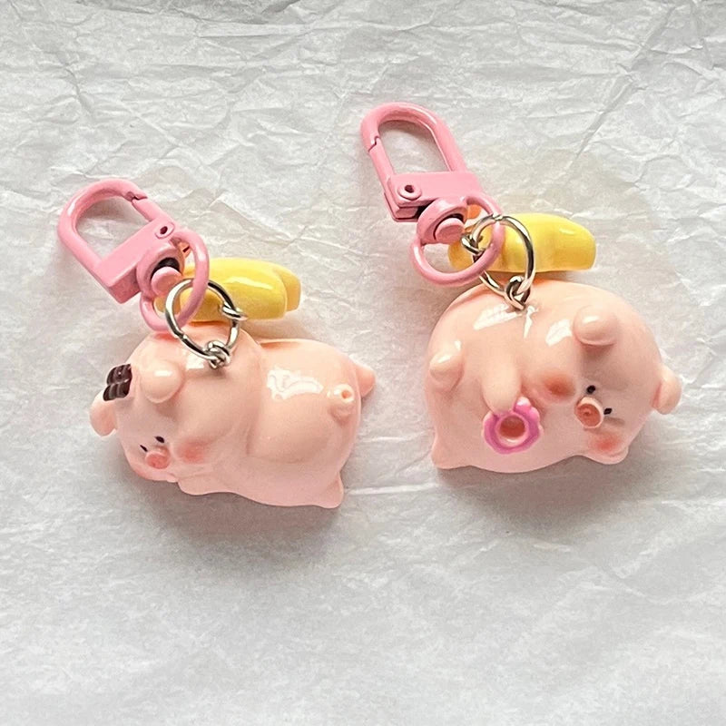Three Dimensional Pink Pig Keychain Pendant Cute Animals Star Buckle Keychain Cute Little Pig Model Key Ring Children Gifts