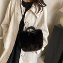Luxury Plush New Handbag Winter Soft Faux Fur Crossbody Bag 2023 Fashion Women Fluffy Top-Handle Bags Ladies Pleated Satchel Bag