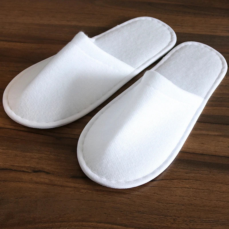 1Pair Disposable Slippers Flip Flop Shoes Guest Slippers Soild Color Non-slip Four Seasons Home Hotel Slippers Closed Toe Shoes