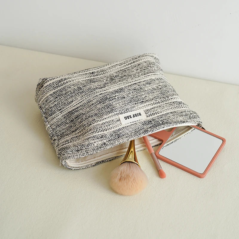 DJDF Large Capacity Women's Cosmetic Bag, Black & White Sketch Line, Canvas Skincare Organizer, Portable Travel Toiletry Bag