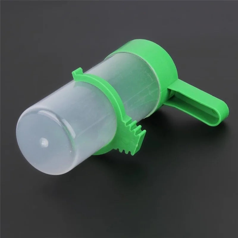 4 Pcs / Lot Bird Feeder Waterer Drinker Pet Clip for Bird Feeder Agricultural Equipment (size:M)
