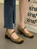 أحذية نسائية بكعب عالٍ 2023 جديدة للربيع والخريف بأزرار برأس مربع وكعب سميك من جلد الغزال وإبزيم ماري جين